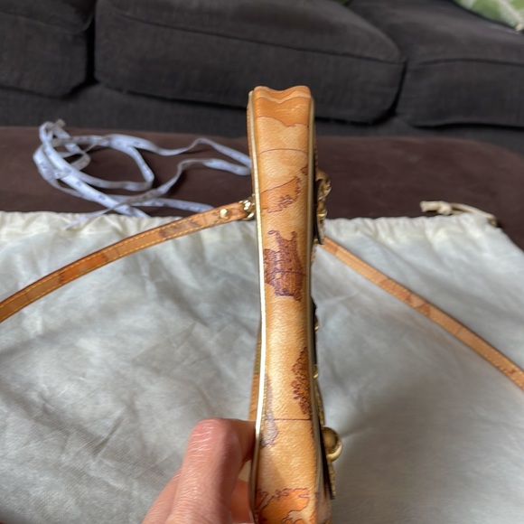 Authentic Alviero cute 2 way bag - Picture 7 of 12